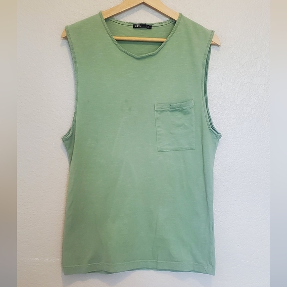 💚5/$25 ZARA Green Sleeveless Oversized Tee Top with Pocket Size Small - Picture 4 of 4
